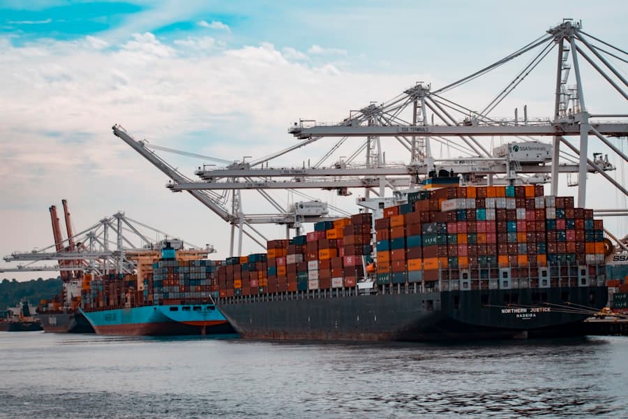Sea freight and container ports